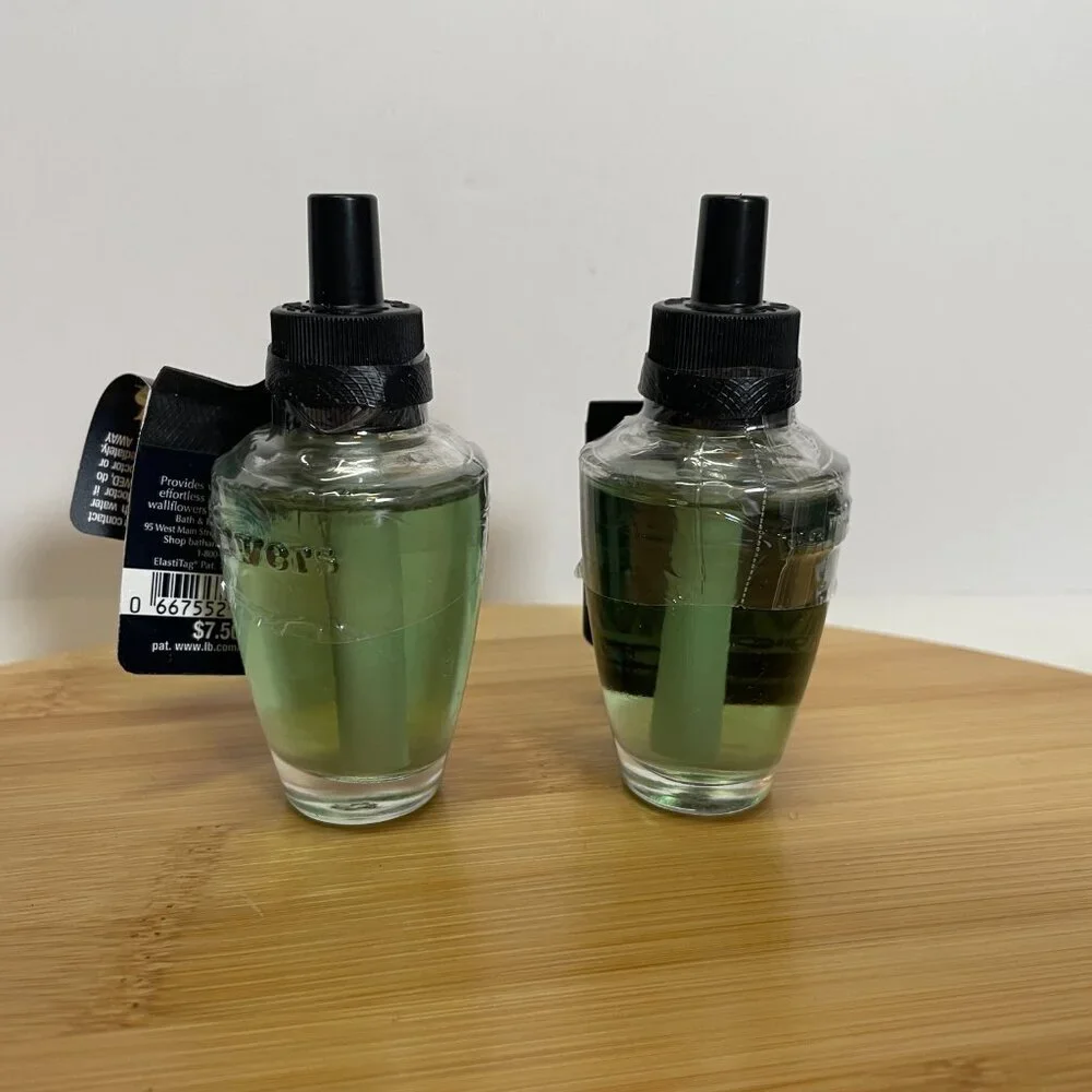 Bath & Body Works Pineapple Colada Wallflower Refills Bulbs Home Fragrance